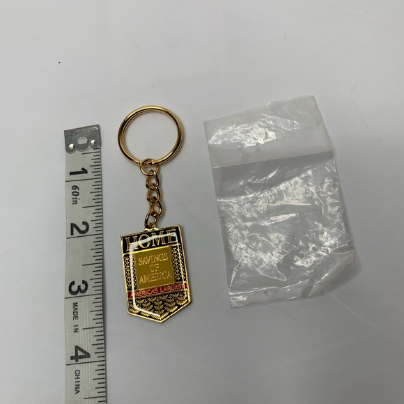 vintage Home Savings of America keychain NWOT - Picture 2 of 3